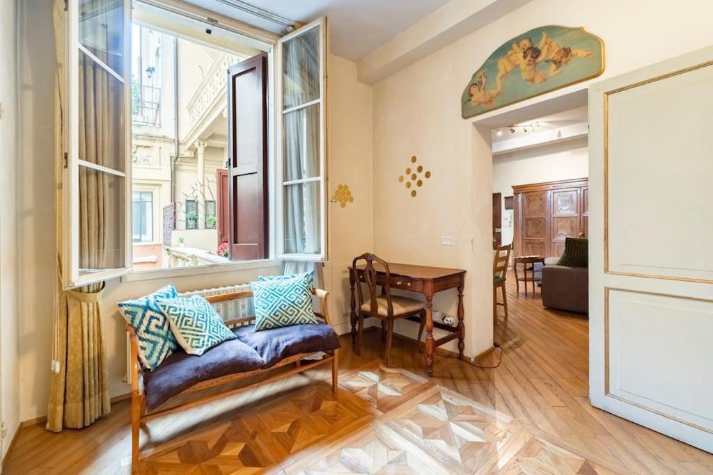 Appartamento Elegante E Centrale La Foglia D'Oro 博洛尼亚 外观 照片