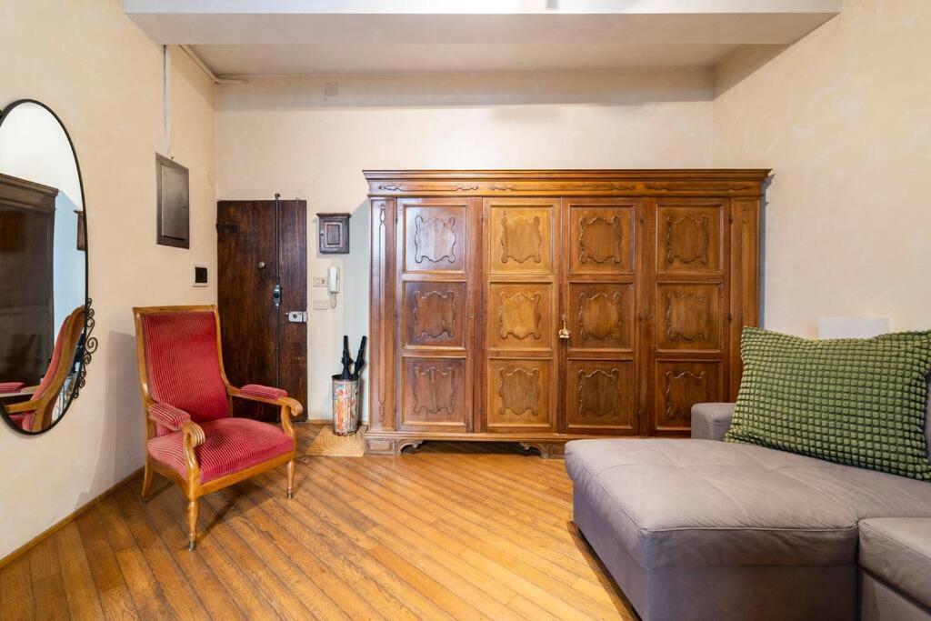Appartamento Elegante E Centrale La Foglia D'Oro 博洛尼亚 外观 照片