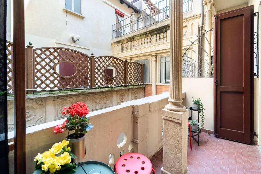 Appartamento Elegante E Centrale La Foglia D'Oro 博洛尼亚 外观 照片
