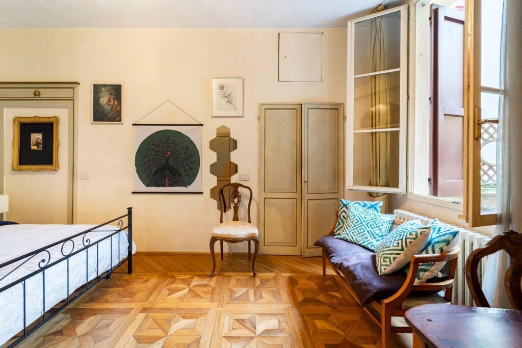 Appartamento Elegante E Centrale La Foglia D'Oro 博洛尼亚 外观 照片